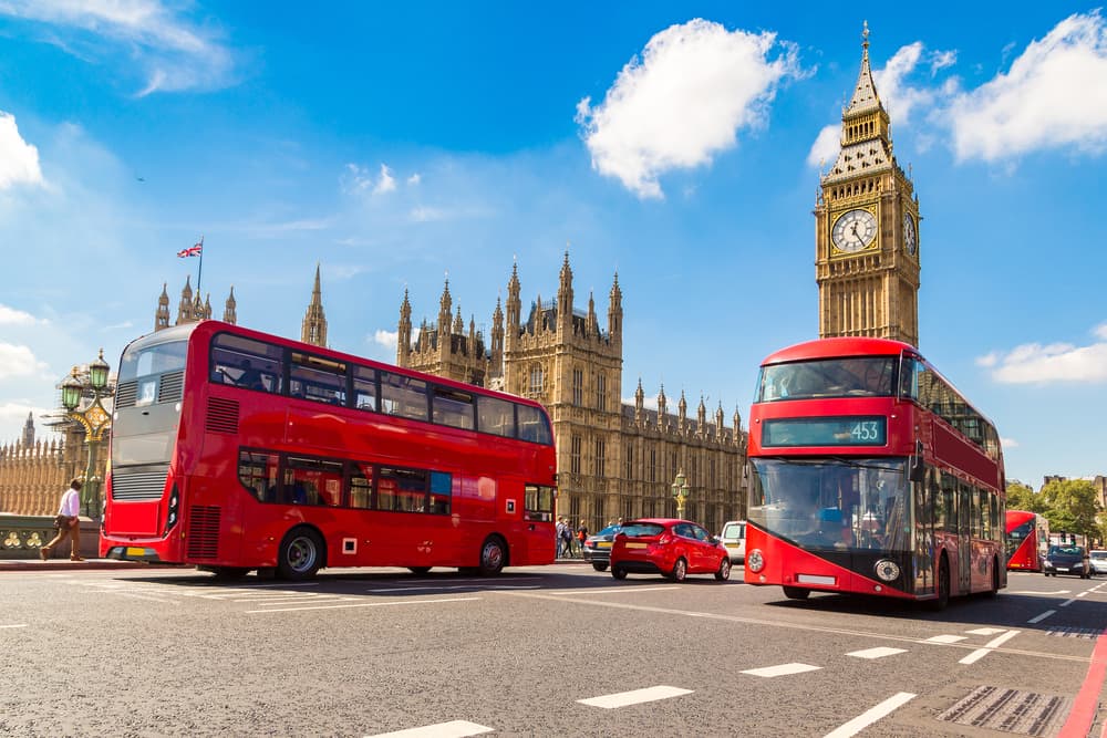 Coach Hire London hero image